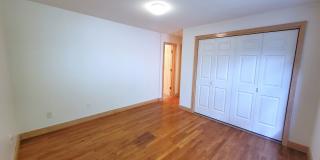 Bayview Condo 2 Bedrooms with Gas Fireplace  - S State St Gallery 56