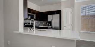 The Metro Apartments Gallery 24