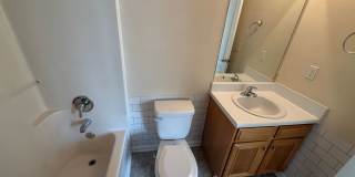 Discover Comfort and Convenience 3 BR/3 BA Home in Desirable Bridgewater Community! Gallery 12