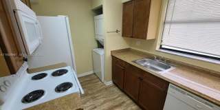 1002 Adams Ave Gallery 17