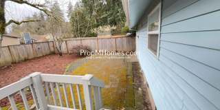 Lake Oswego Two Bedroom Home - New Updated Kitchen Coming Soon! Gallery 19