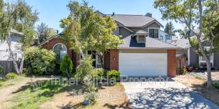 512 Bluerock Drive Gallery 1