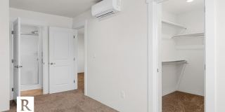 STUNNING 3 Bed / 2.5 Bath Brand New Townhome!! Gallery 16