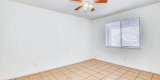 2012 Amy Sue Drive unit: B Gallery 27