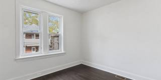 Bright 2 Bedroom, 1.5 Bath Home in Allison Hill! Gallery 16