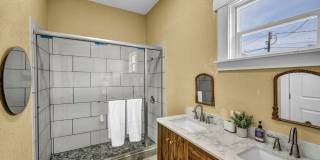 FULLY FURNISHED & BEAUTIFULLY REMODELED CLASSIC HOME NEAR UNR WITH UNBEATABLE I-80 ACCESS Gallery 27