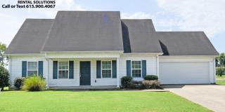 Great FIVE bedroom home with attached garage and back patio! 1.2 miles from MTSU! Gallery 1