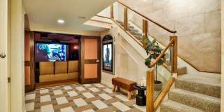 Downtown HB Furnished Flexible Term Rental Gallery 3