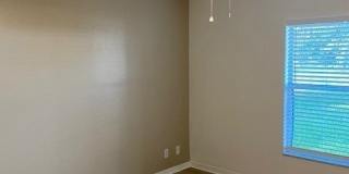 3717 NE 13th Avenue Gallery 21