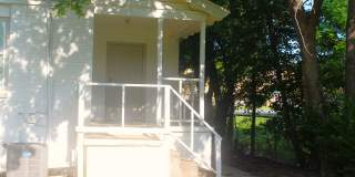 Beautifully freshly remodeled 2-bedroom, 1-bath duplex for lease in Tulsa! Gallery 1
