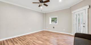 2200 CORAL Street Gallery 4