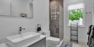 2231 WOOD STREET Gallery 19