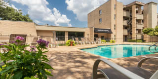 Harvard Square Apartments Gallery 17