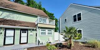 Ready NOW! A Custom Townhouse-Style Duplex Blocks to the Beaches! Fenced Yard - Hot Tub - Pet Friendly - All Appliances! Gallery 49