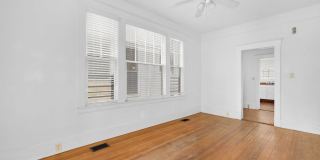 2 BED | 1 BATH | STARLAND DISTRICT Gallery 13