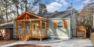 Room in 3 Bedroom Home at Pelton Pl NW Gallery 9