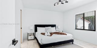 1061 NW North River Dr Gallery 39