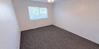 Beautiful Single-Level Condo in Eastlake Shores – Available Now! Gallery 12