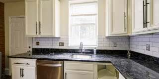 Large 6 BR 4.5 Bath Townhome in Columbia Heights Gallery 19
