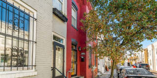 2 Bedroom 1 Bathroom Rowhouse // H-Street Corridor // Private Parking Included! 2 Bedroom 1 Bathroom Rowhouse // H-Street Corridor // Private Parking Included! Gallery 1