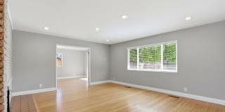 Wow! What a Great Home! Available Now! Gallery 11