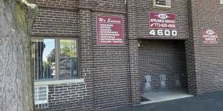 4600 N Cumberland Avenue Gallery 16