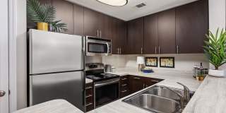 University Ridge Apartments Gallery 12