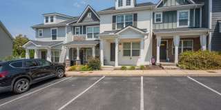 Modern Townhome in Central Location Modern Townhome in Central Location Gallery 1