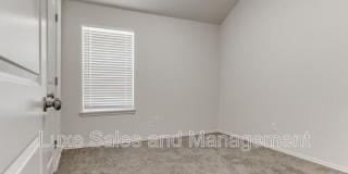 1543 Pavy Parkway Gallery 30