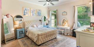 3 Bedroom Home In University Villas| Community Pool | Gated Community Gallery 7