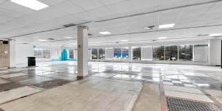 23455 Telegraph Gallery 4