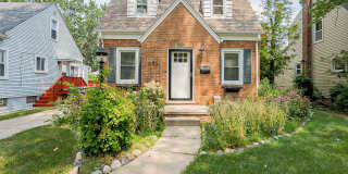 Comfort & Convenience on Olmstead Street Gallery 41