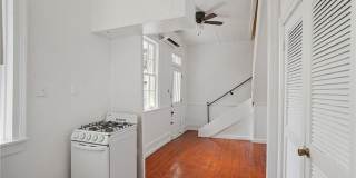 732 BURGUNDY Street Gallery 8