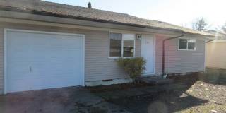 (917) 27th Street Duplex - 2 Bedroom / 1 Bathroom - Albany Duplex ***PET FRIENDLY Gallery 1