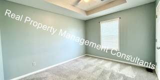 Spacious 4 Bed, 4 Bath Home with 3+ Car Garage and Amazing Amenities in Liberty schools! Gallery 19