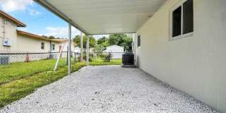 1401 NE 152nd Street, North Miami Beach, FL 33162 Gallery 21