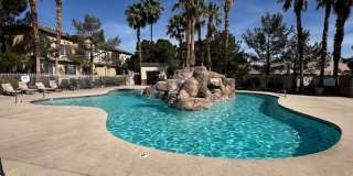 3 Bedroom Condo - Gated - Summerlin - Detached Garage- New Carpet Gallery 4