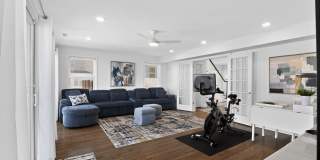 739 N Massachusetts Ave Gallery 4