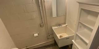 Charming 3 Bed 2 Bath Home! *2027* Gallery 20