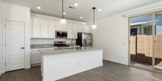 25101 N 141st Avenue Gallery 5