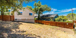 Stunning Renovation - New Hardwood flooring, tile in Kitchen. Granite countertops, breakfast bar Gallery 22