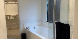 Rialto 3 Bedroom Furnished Home Gallery 9