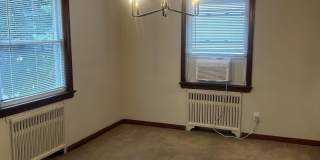 204 Ross Avenue Gallery 7