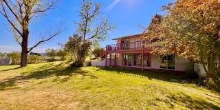 Gorgeous Private Home with Views! Gallery 1