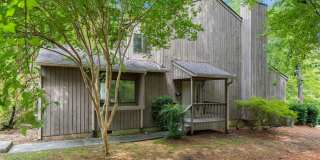 Beautiful Village West Townhome. Updates galore! Gallery 1