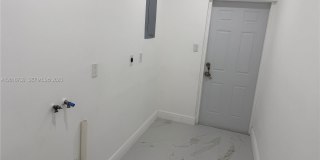 1606 NW 12th Ave Gallery 36