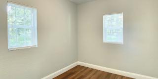 Charming Three bedroom one bath with huge backyard Gallery 44