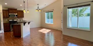 Live In Luxury with Vaulted Ceilings, Granite Countertops, and a Gas Fireplace! Gallery 4