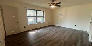 Union Schools-Peters Elementary, 4 bedroom, 2 bath, 2 car garage. Gallery 7