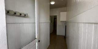 1417 2nd Avenue Gallery 23